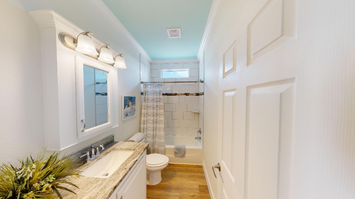 St Armands 2024 Bathroom Jacobsen Mobile Homes Plant City   St Armands 2024 Bathroom 1200x675 